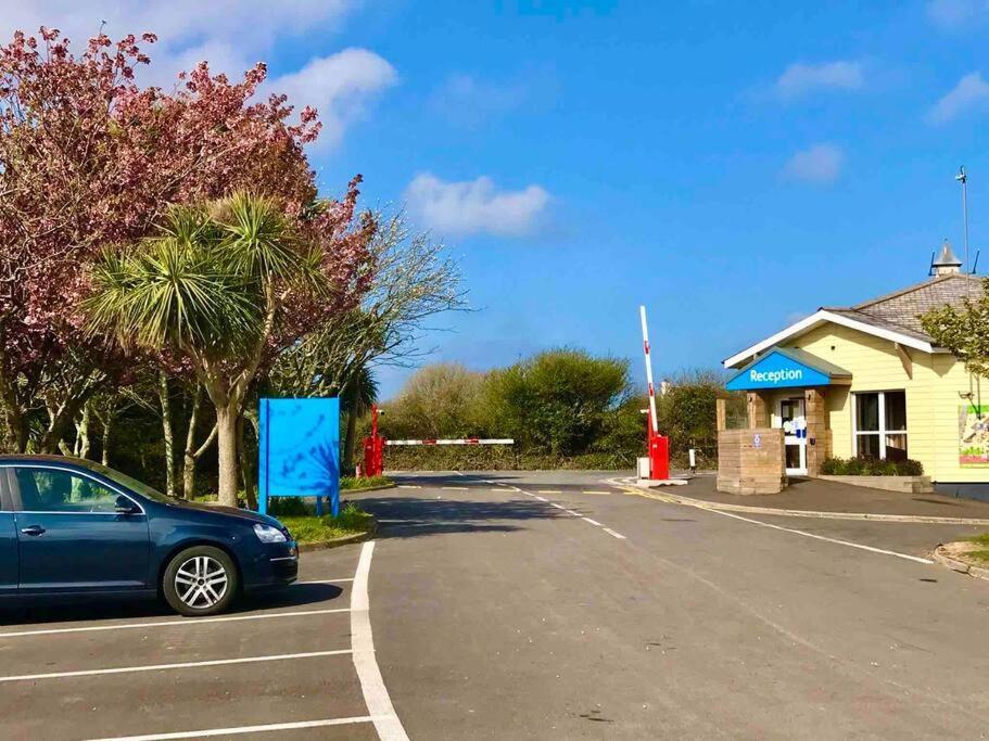 Cornish Caravan On The Lizard Peninsula, Cornwall. Helston Exterior foto